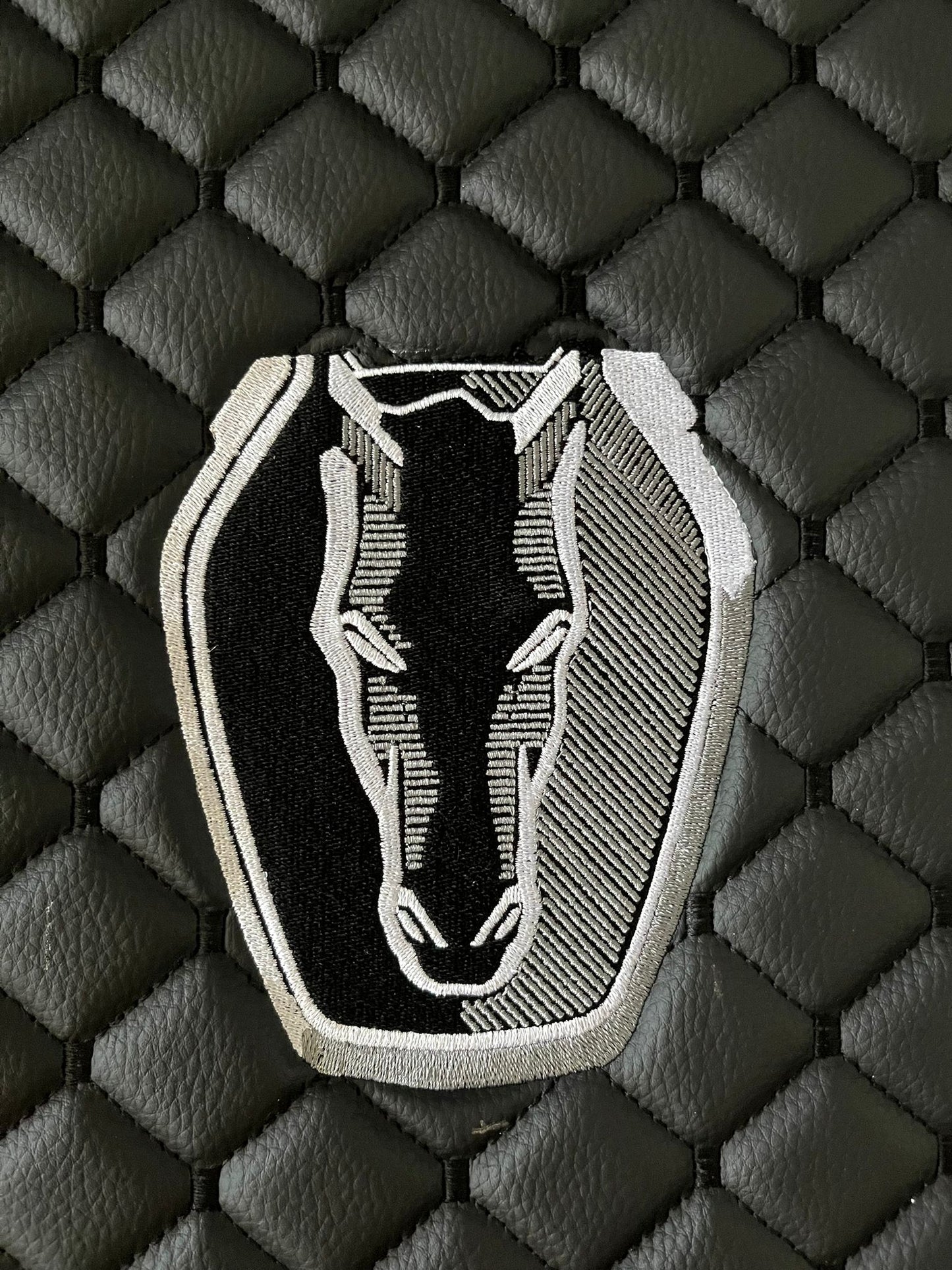 Mustang Dark Horse Leder Fußmatte