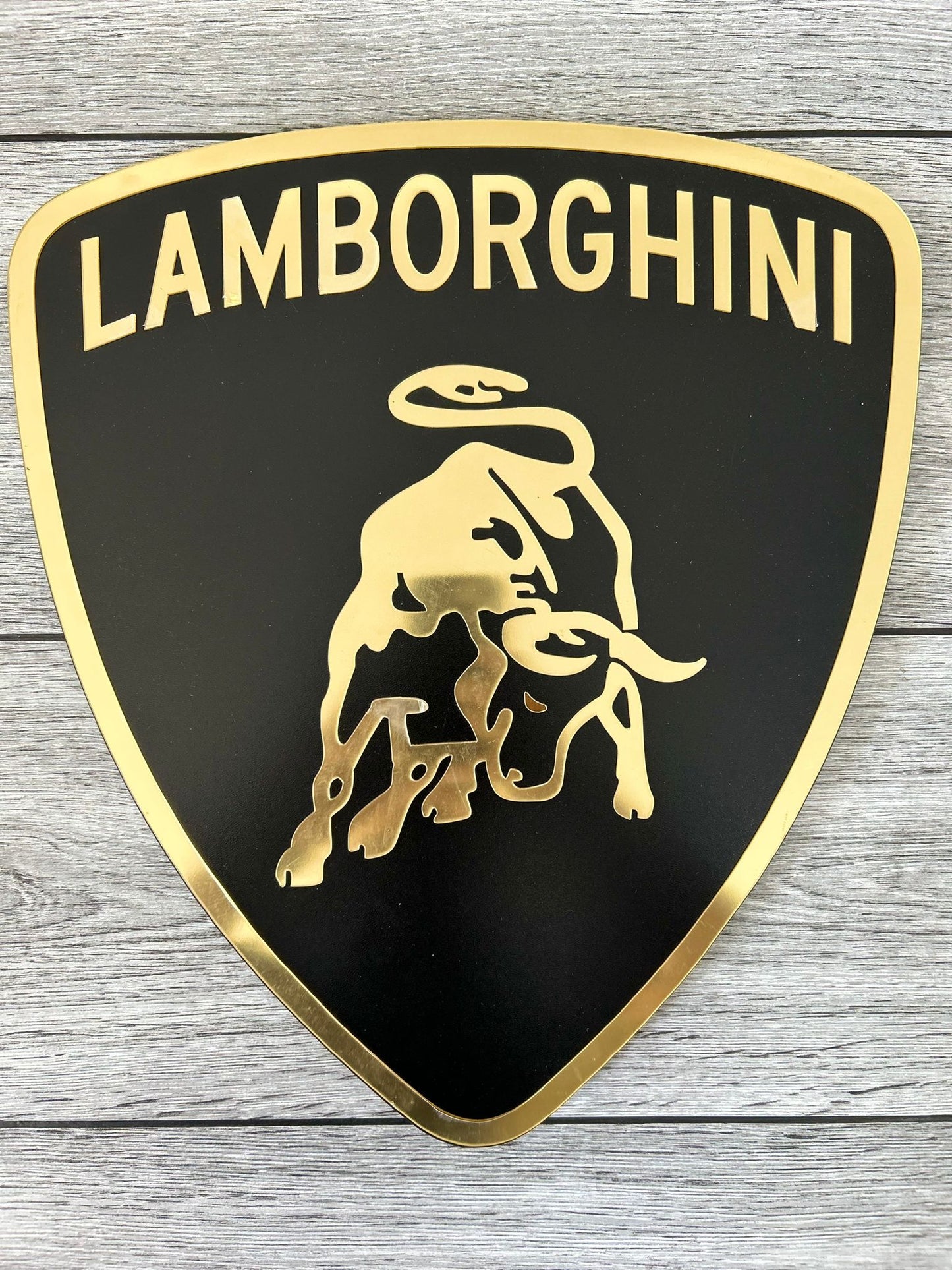 Lamborghini Logo Wandschild für die Garage Deko Wandkunst