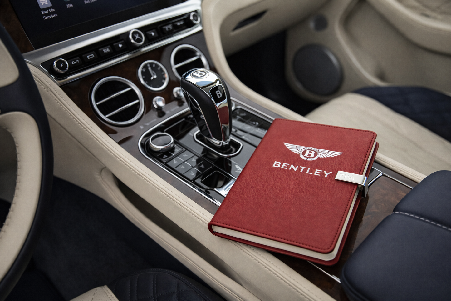 Exklusives Tagebuch Notizbuch mit Bentley Logo Personalisierbaren Initialen