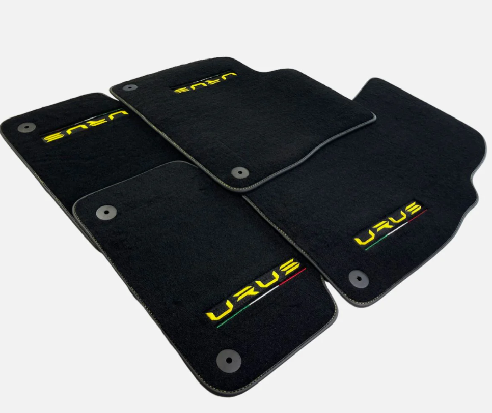 Lamborghini Urus Fußmatten Set Maßgeschneidert Velour Premium Matte