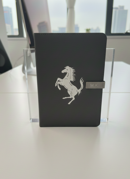 Exklusives Tagebuch Notizbuch mit Ferrari Logo Personalisierbaren Initialen