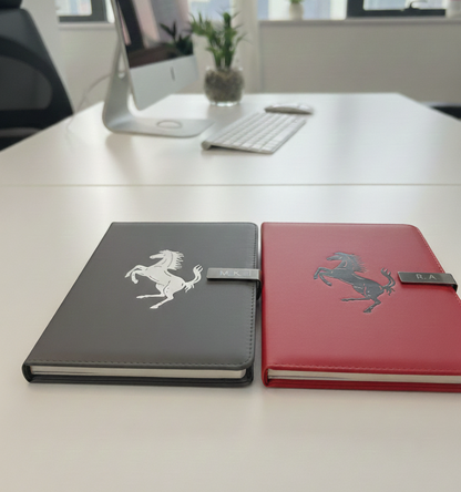 Exklusives Tagebuch Notizbuch mit Ferrari Logo Personalisierbaren Initialen