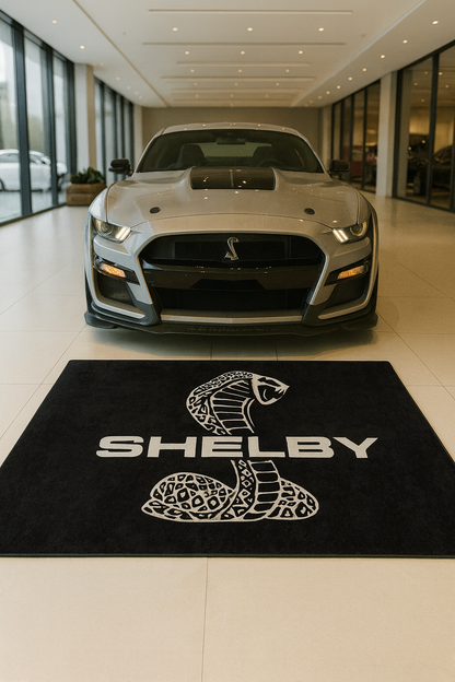 Shelby Garagen Teppich 150x220 cm Luxus Auto Teppich Garage Wohnzimmer Showroom Rug