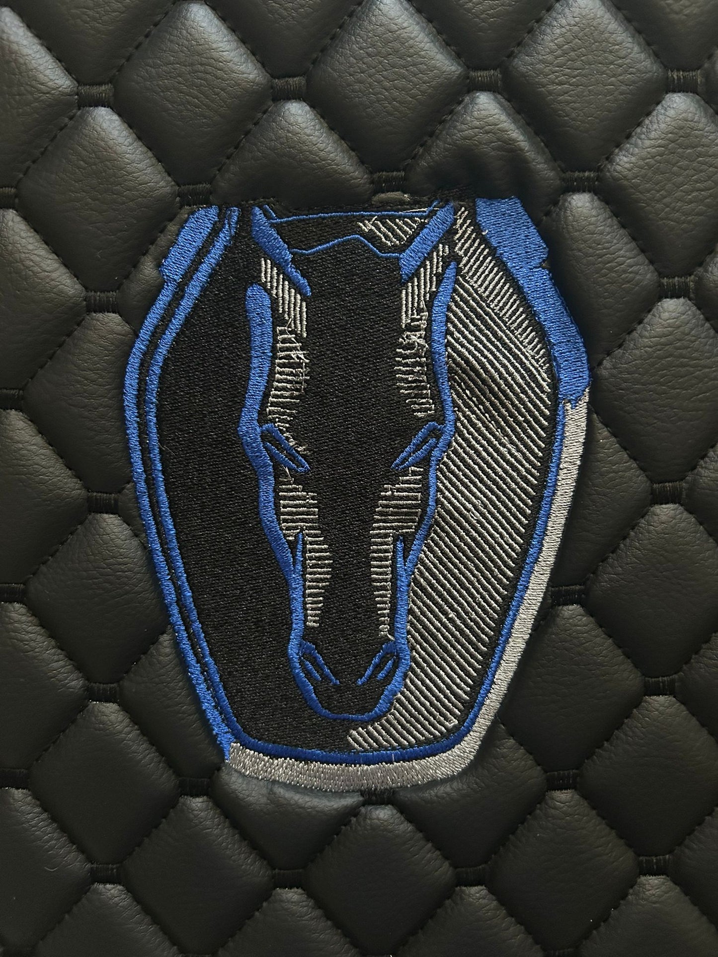 Mustang Dark Horse Leder Fußmatte